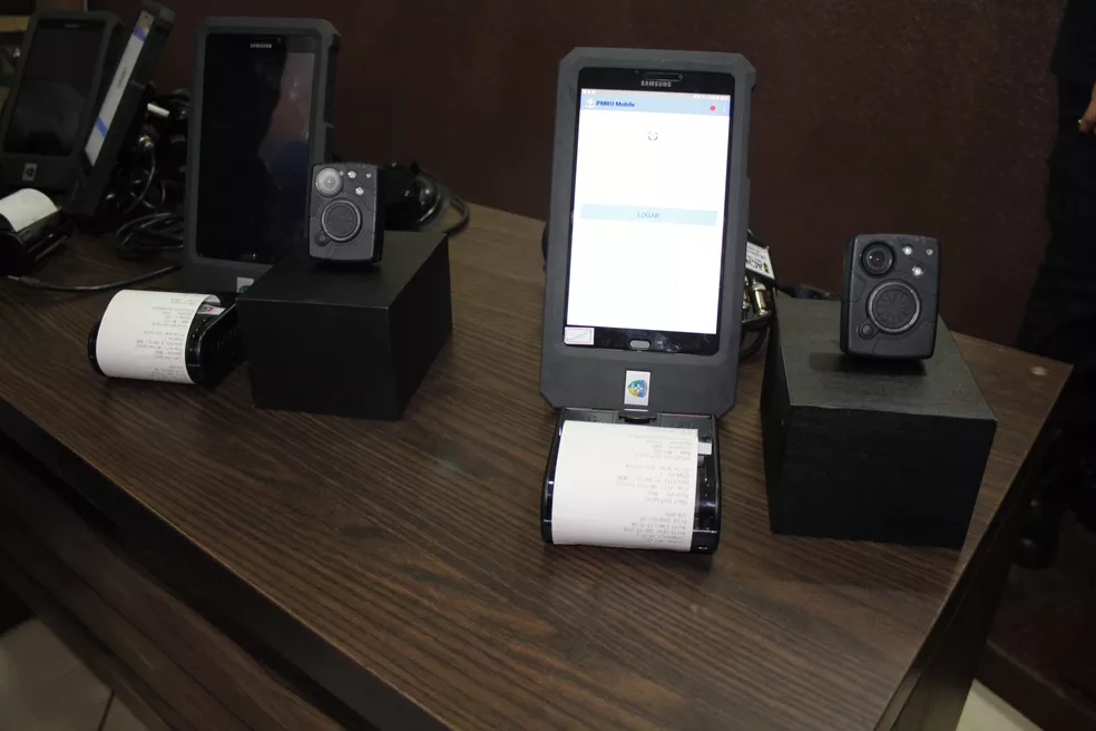 6º Bpm Recebe Tablets E Câmeras Durante Solenidade Em Guajará-Mirim